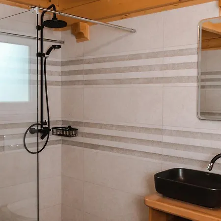 Apartmaji Gracner דירה *