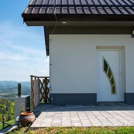 Apartmaji Gracner 아파트 *
