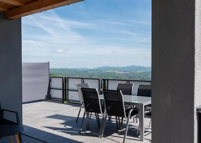 Apartmaji Gracner شقة